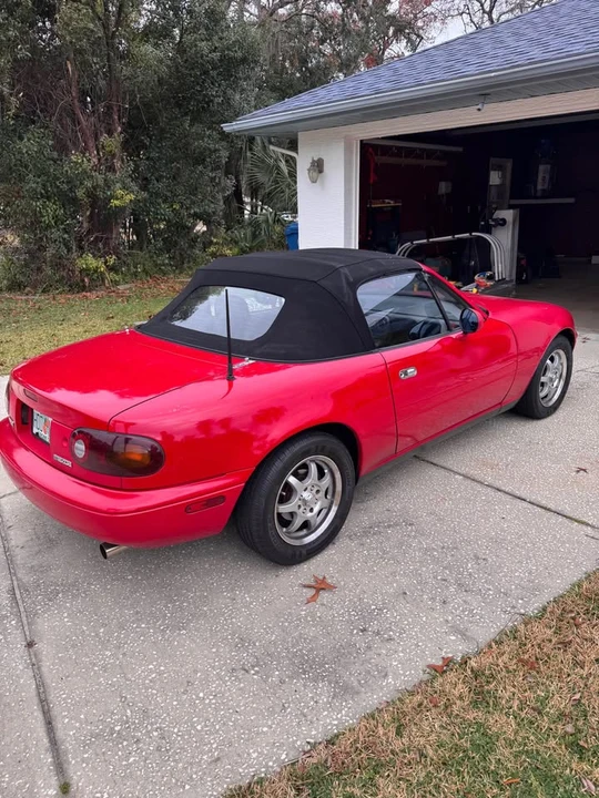 1991 Mazda NA MX-5 Miata - Image 5 of 8
