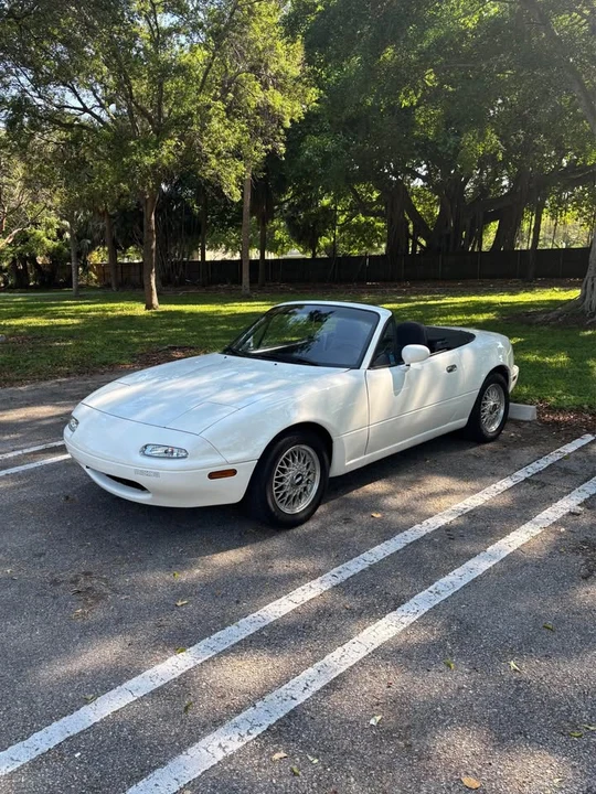 1991 Mazda NA MX-5 Miata - Image 19 of 20