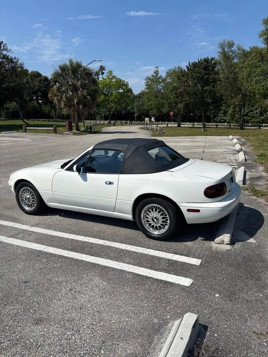 1991 Mazda NA MX-5 Miata - Image 4 of 20