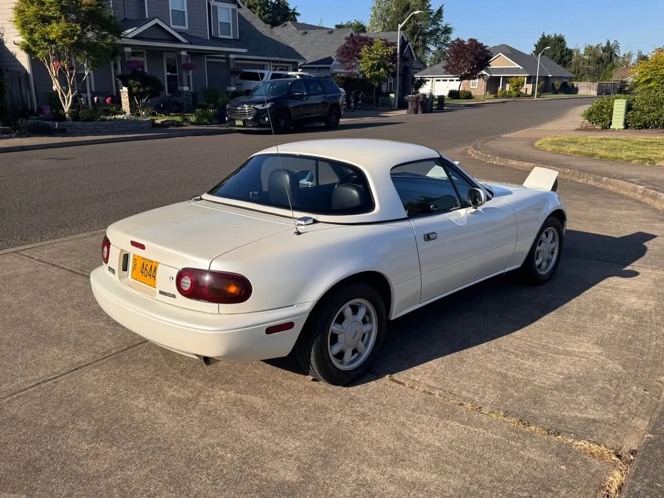 1991 Mazda NA MX-5 Miata - Image 5 of 10
