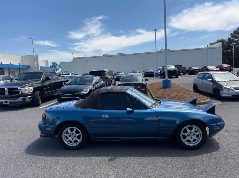 1991 Mazda NA MX-5 Miata - Image 4 of 13