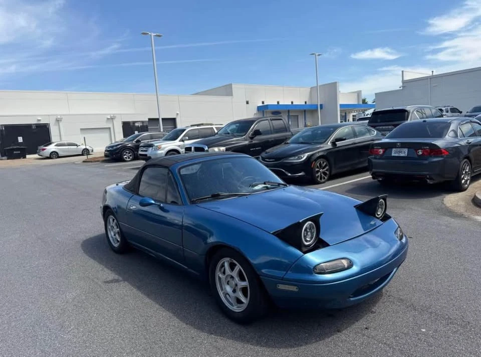 1991 Mazda NA MX-5 Miata - Image 3 of 13