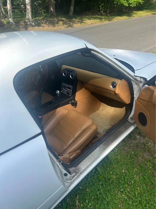 1991 Mazda NA MX-5 Miata - Image 6 of 8