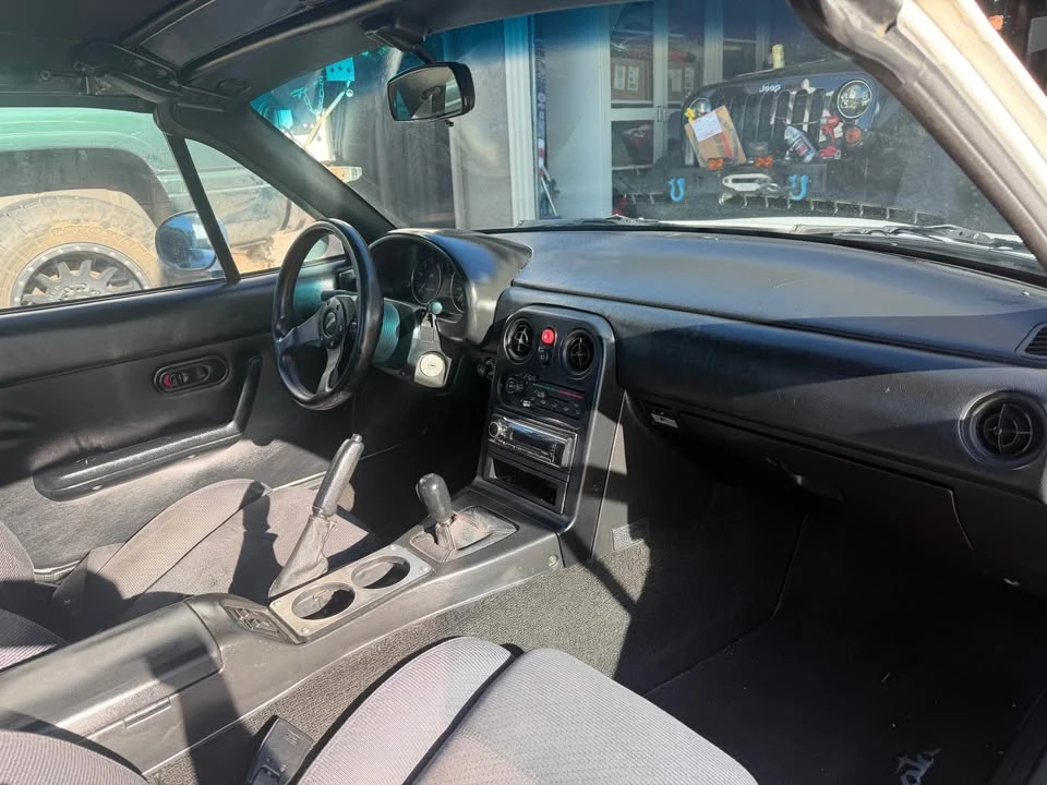 1991 Mazda NA MX-5 Miata - Image 9 of 10