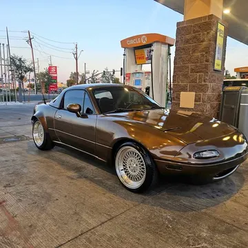 1991 Mazda MX-5 Miata Convertible