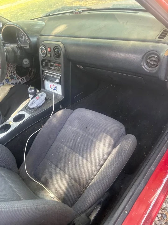 1991 Mazda NA MX-5 Miata - Image 4 of 7