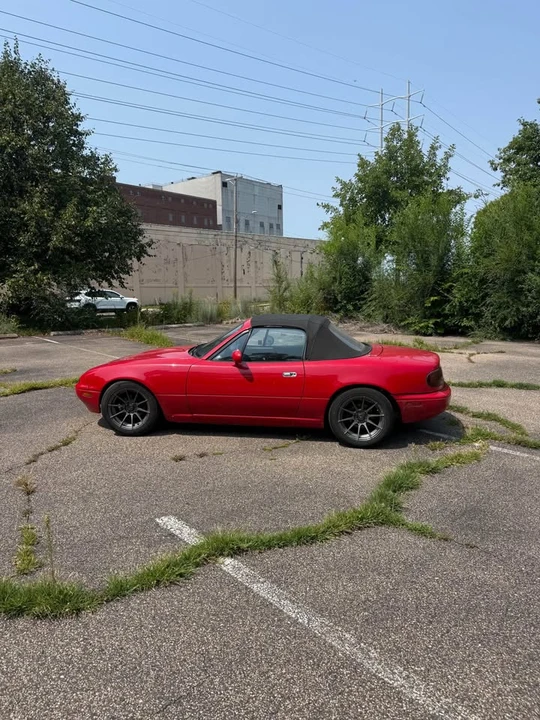 1991 Mazda NA MX-5 Miata - Image 4 of 6