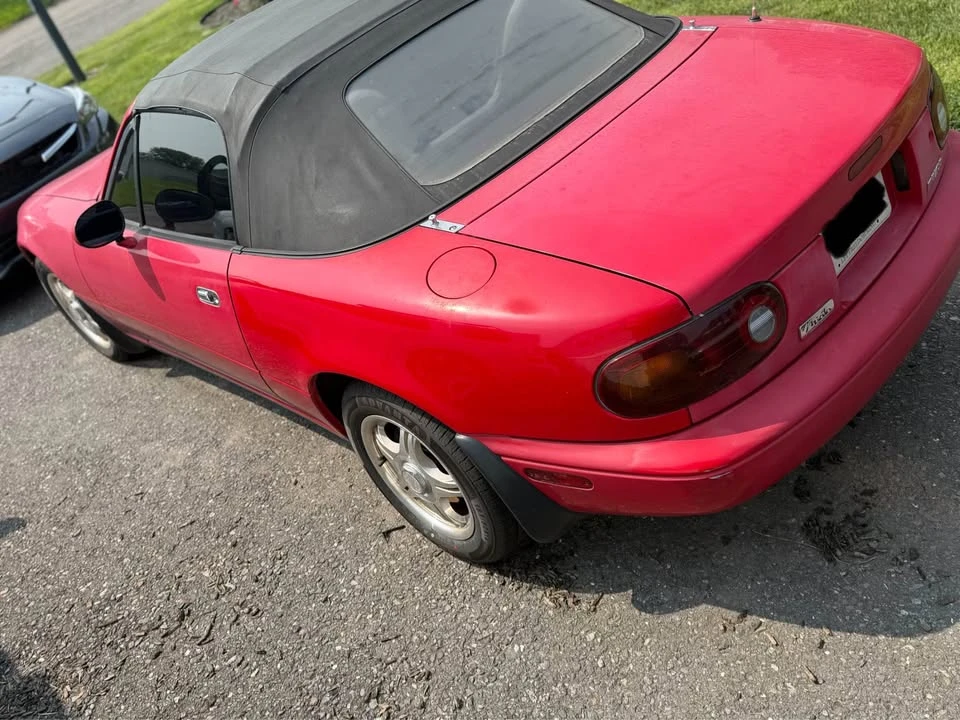 1991 Mazda NA MX-5 Miata - Image 9 of 10