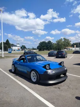 1991 Mazda MX-5 Miata Convertible 2D