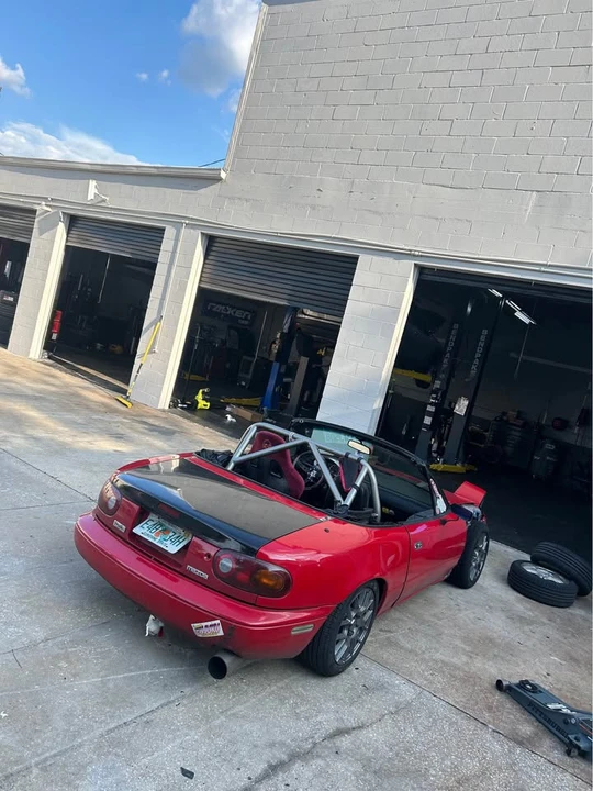1991 Mazda NA MX-5 Miata - Image 5 of 9