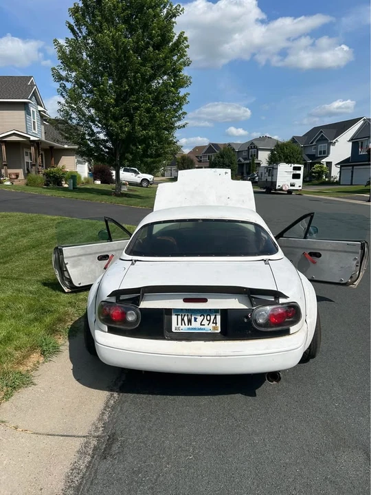 1991 Mazda NA MX-5 Miata - Image 5 of 9
