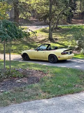 1991 Mazda MX-5 Convertible 2D