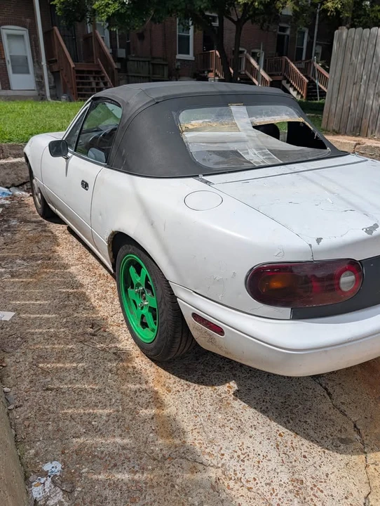 1991 Mazda NA MX-5 Miata - Image 7 of 10