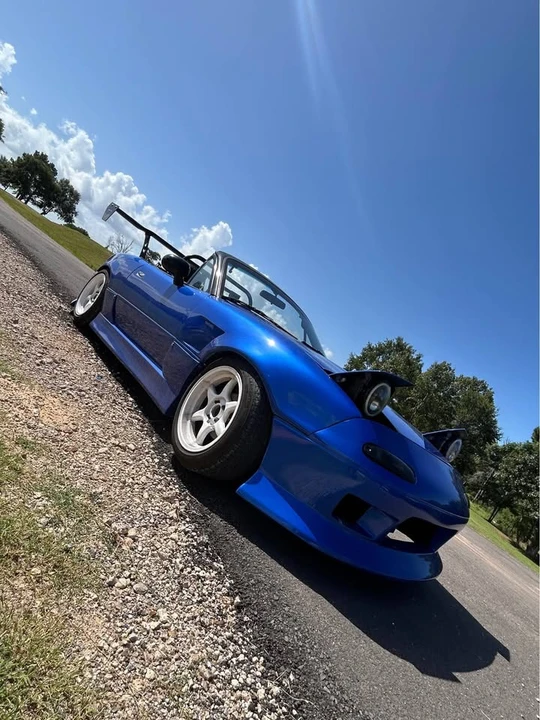 1991 Mazda NA MX-5 Miata - Image 2 of 17