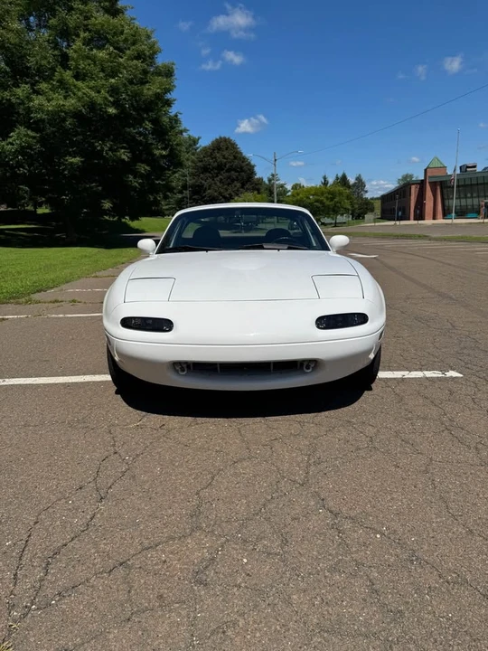 1991 Mazda NA MX-5 Miata - Image 2 of 18