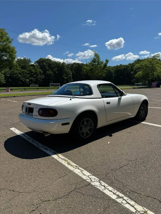 1991 Mazda NA MX-5 Miata - Image 6 of 18