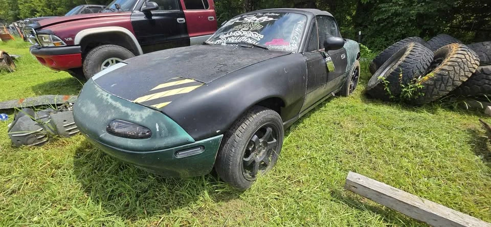 1991 Mazda NA MX-5 Miata - Image 4 of 15
