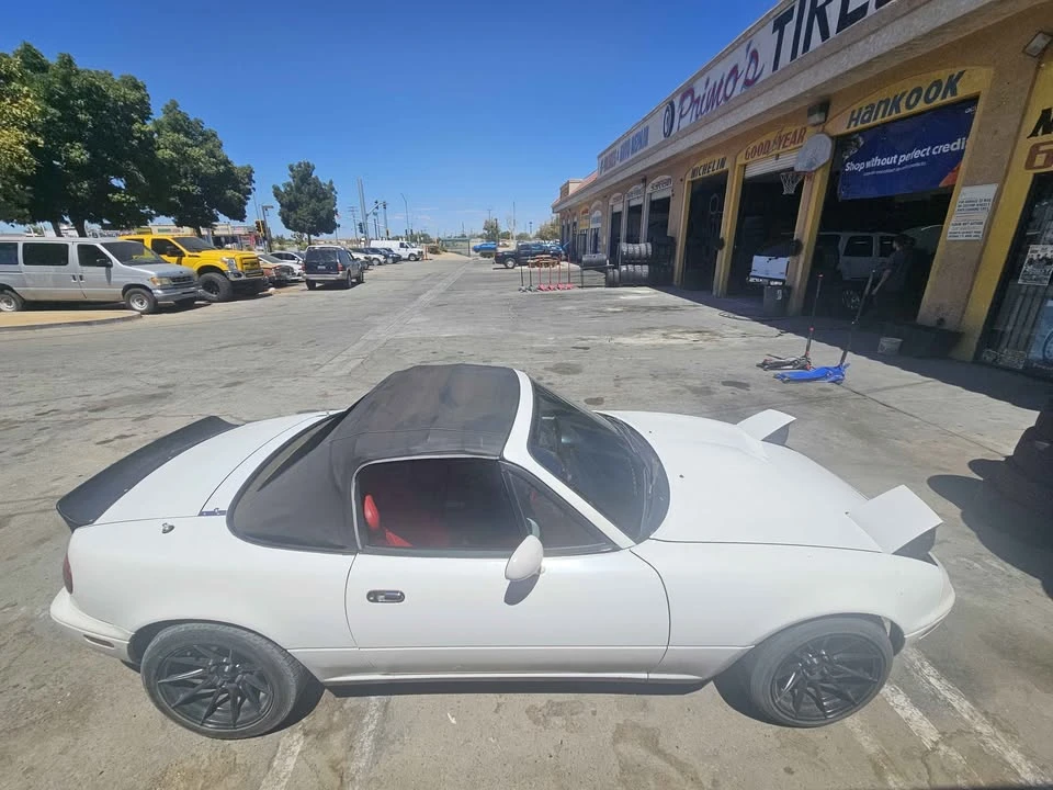 1991 Mazda NA MX-5 Miata - Image 4 of 6
