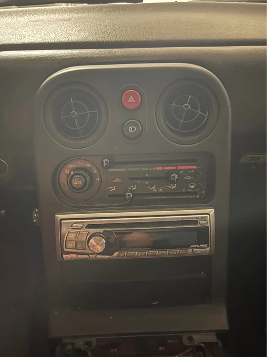 1991 Mazda NA MX-5 Miata - Image 17 of 19