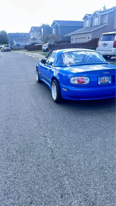 1991 Mazda NA MX-5 Miata - Image 5 of 5