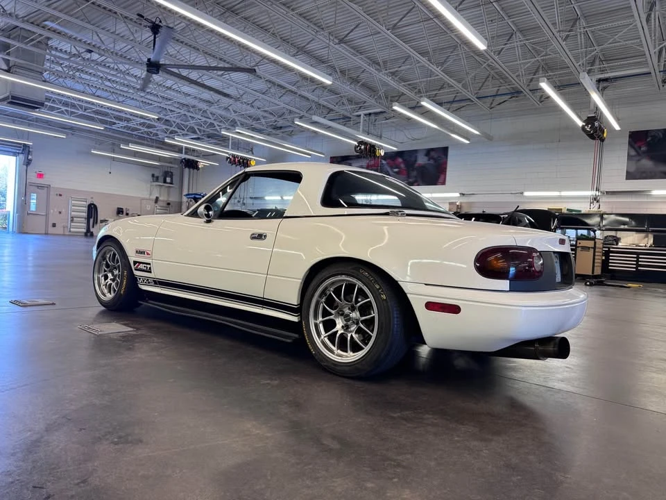 1991 Mazda NA MX-5 Miata - Image 6 of 11