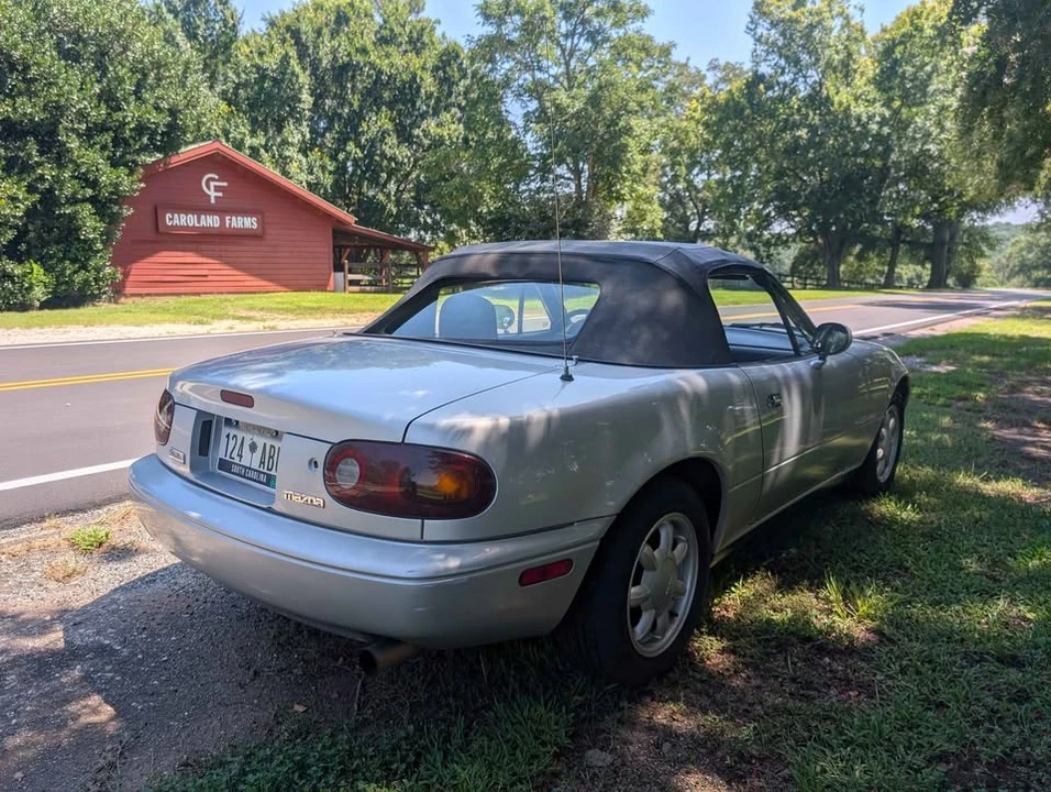 1991 Mazda NA MX-5 Miata - Image 3 of 10