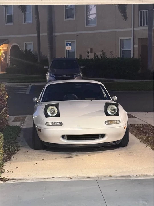 1991 Mazda NA MX-5 Miata - Image 5 of 11