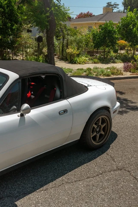 1991 Mazda NA MX-5 Miata - Image 4 of 12