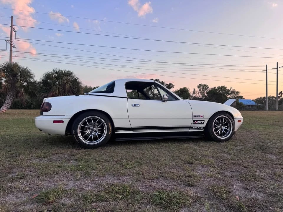 1991 Mazda NA MX-5 Miata - Image 2 of 11