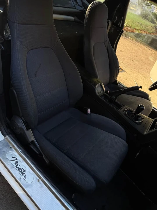 1991 Mazda NA MX-5 Miata - Image 6 of 7