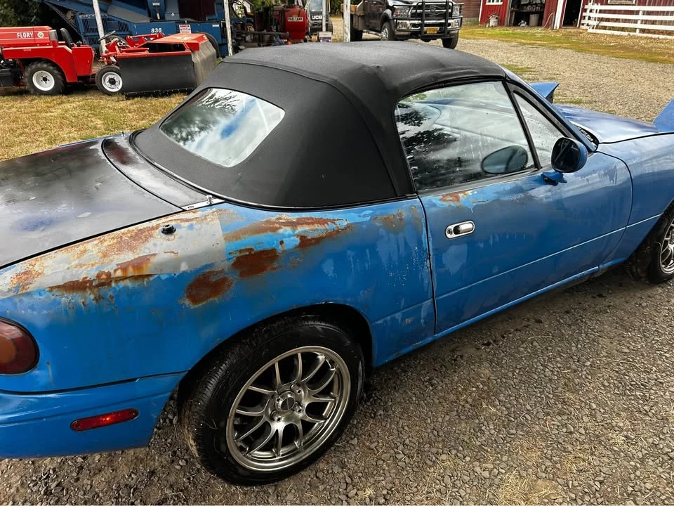 1991 Mazda NA MX-5 Miata - Image 6 of 10