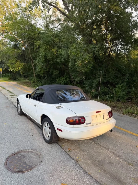 1991 Mazda NA MX-5 Miata - Image 2 of 12