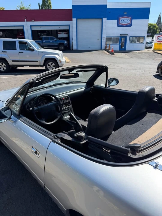 1991 Mazda NA MX-5 Miata - Image 2 of 14
