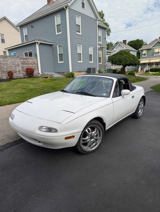 1991 Mazda NA MX-5 Miata - Image 2 of 6
