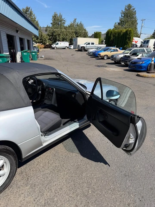 1991 Mazda NA MX-5 Miata - Image 7 of 14