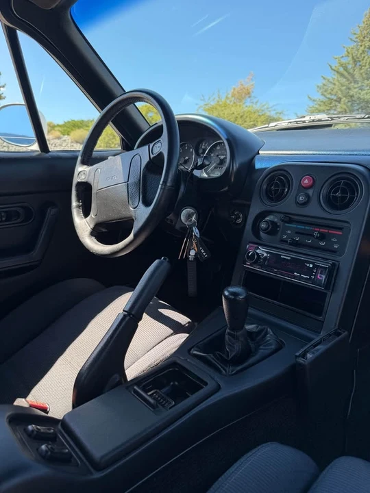 1991 Mazda NA MX-5 Miata - Image 7 of 15