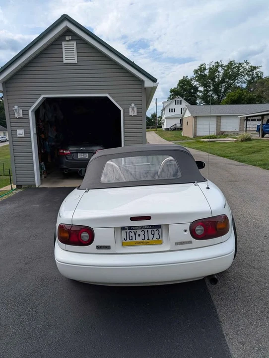1991 Mazda NA MX-5 Miata - Image 5 of 6