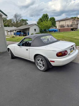 1991 Mazda MX-5 Convertible 2D