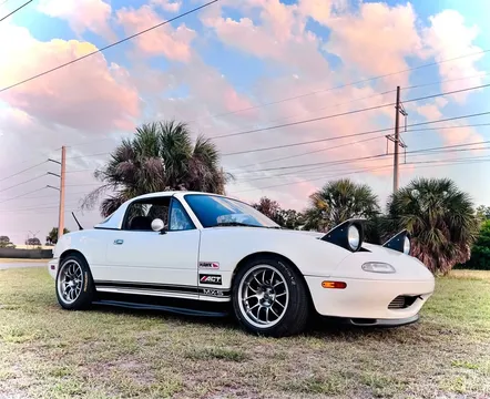 1991 Mazda MX-5 Convertible 2D