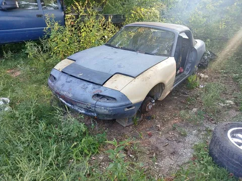 1991 Mazda MX-5 Convertible 2D