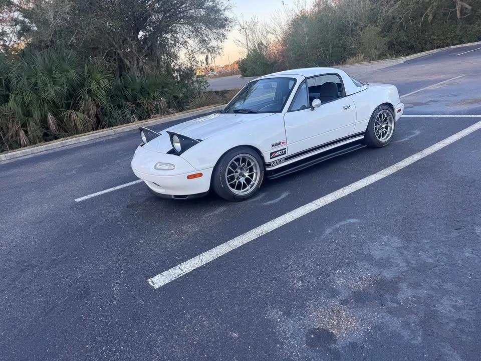 1991 Mazda NA MX-5 Miata - Image 4 of 11