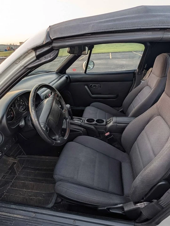 1991 Mazda NA MX-5 Miata - Image 6 of 6