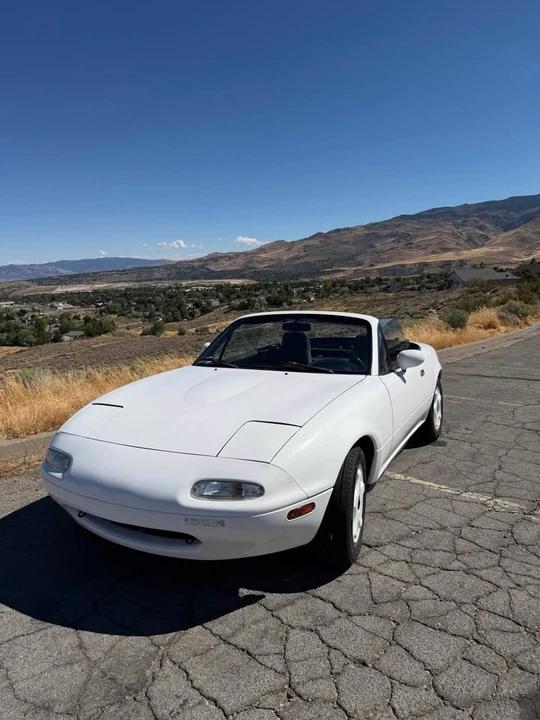 1991 Mazda NA MX-5 Miata - Image 14 of 15