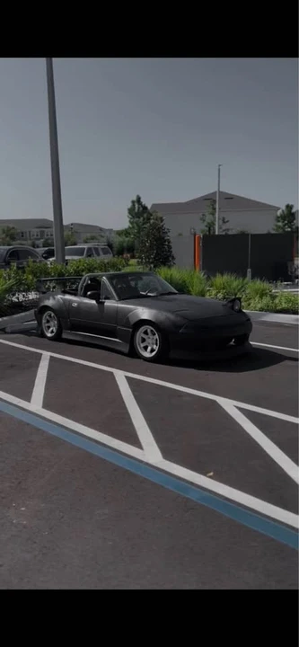 1991 Mazda NA MX-5 Miata - Image 2 of 14