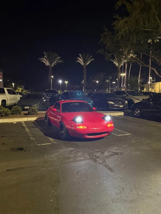 1991 Mazda NA MX-5 Miata - Image 2 of 5