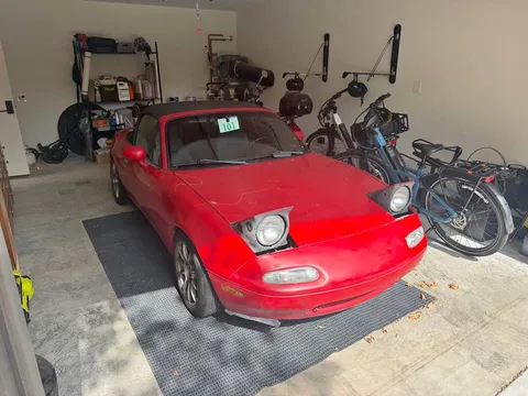1991 Mazda MX-5 Miata Convertible 2D