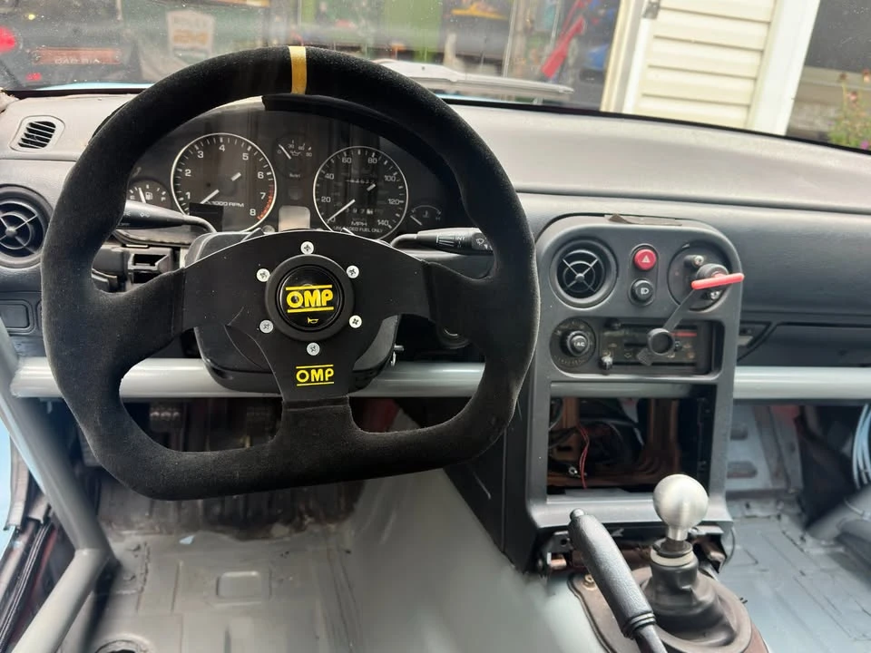 1991 Mazda NA MX-5 Miata - Image 9 of 17