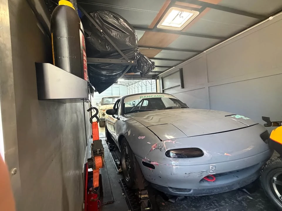 1991 Mazda NA MX-5 Miata - Image 7 of 7