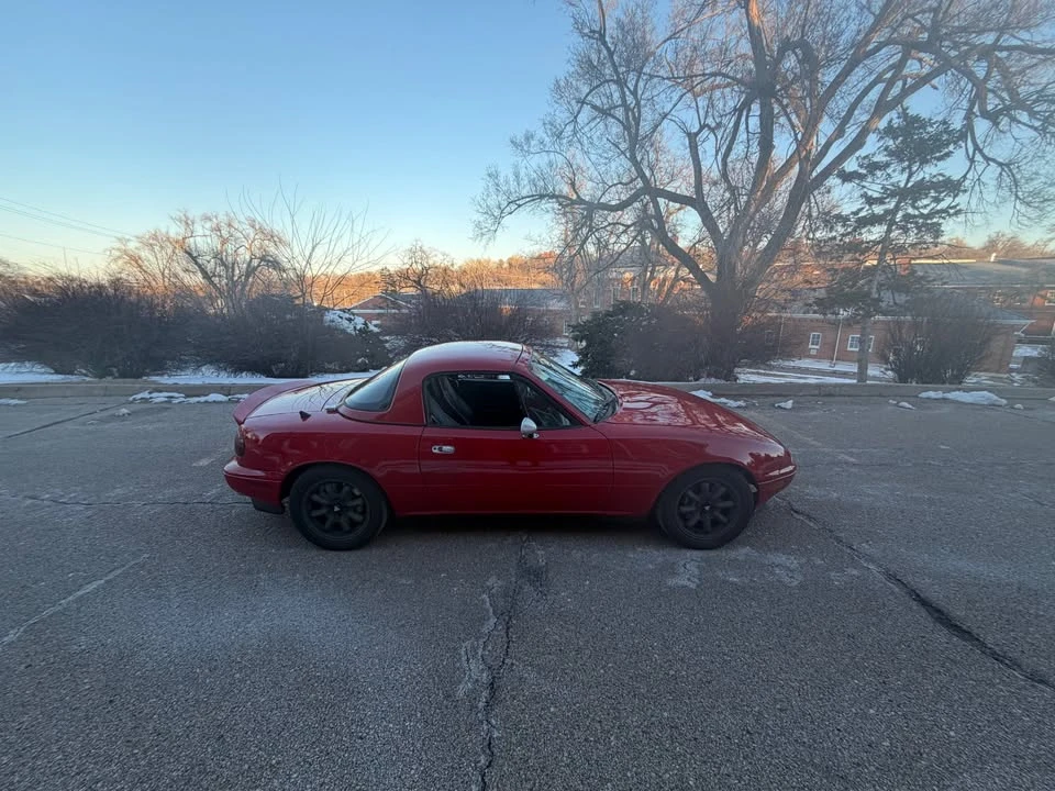 1991 Mazda NA MX-5 Miata - Image 4 of 13