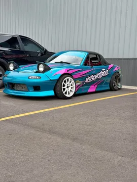 1991 Mazda MX-5 LS Convertible 2D